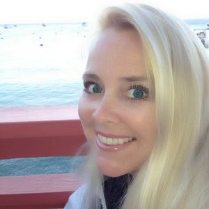 Meet your Posher, Laura d